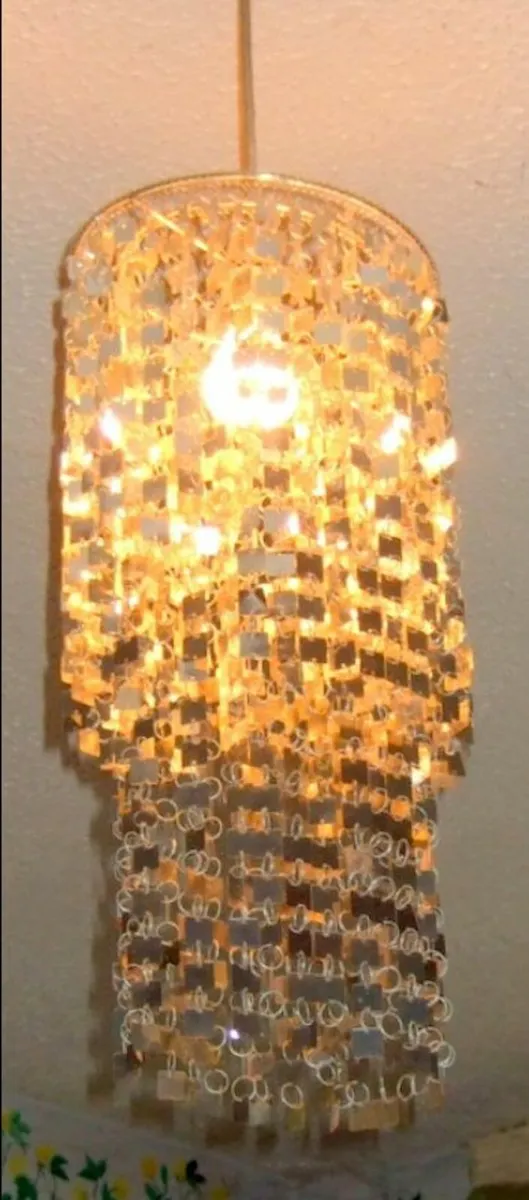 BNWT Easy Fit Chandelier - Image 4