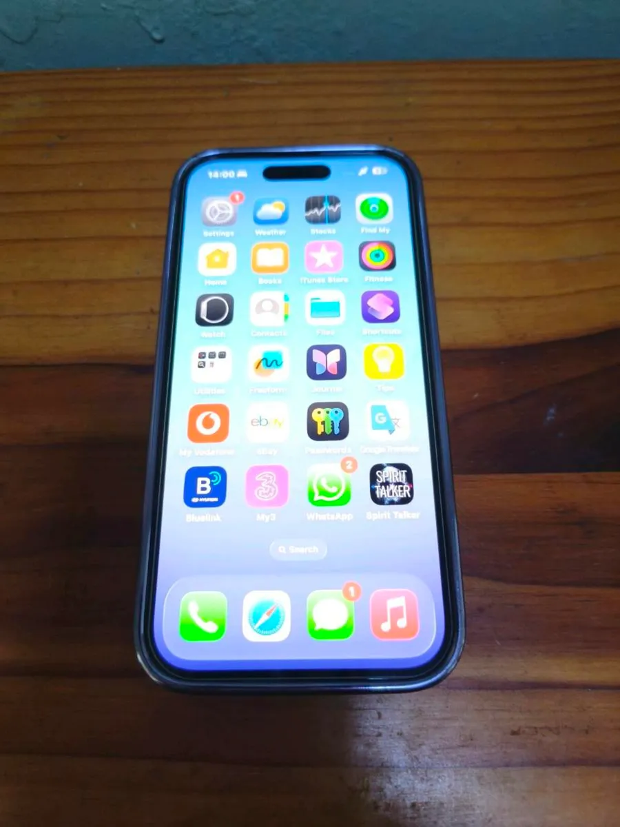 Apple iPhone 14 Pro - Image 1