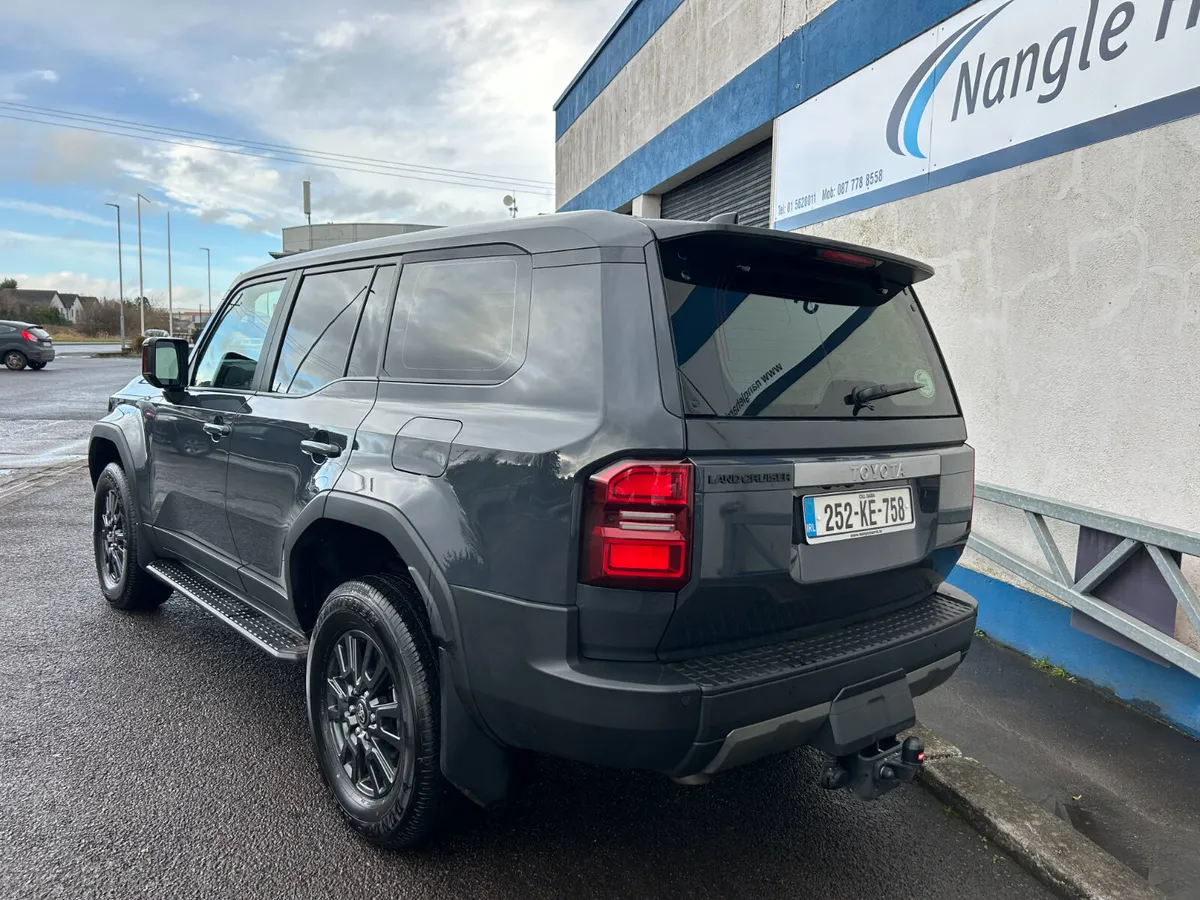 Toyota Land Cruiser Price INC VAT - Image 3