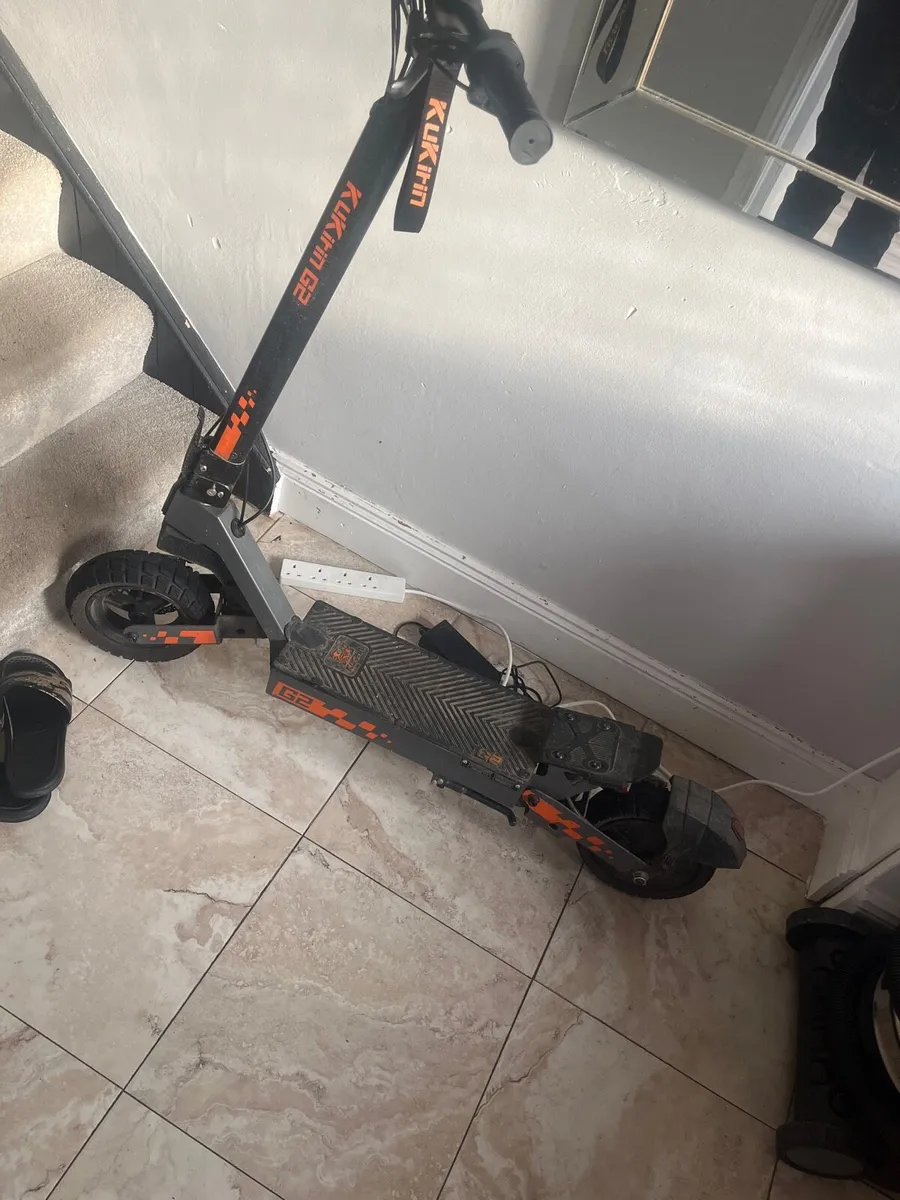 Electric scooter - Image 1