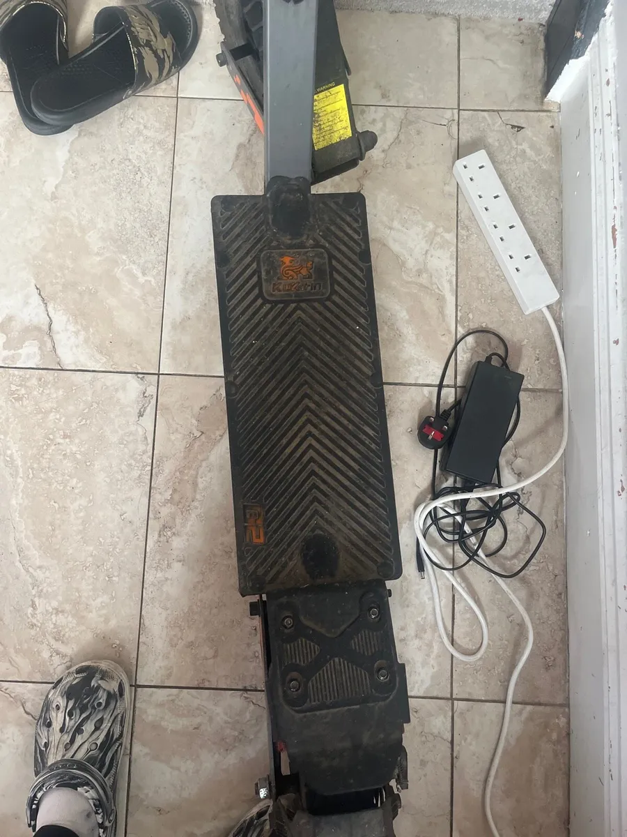Electric scooter - Image 4