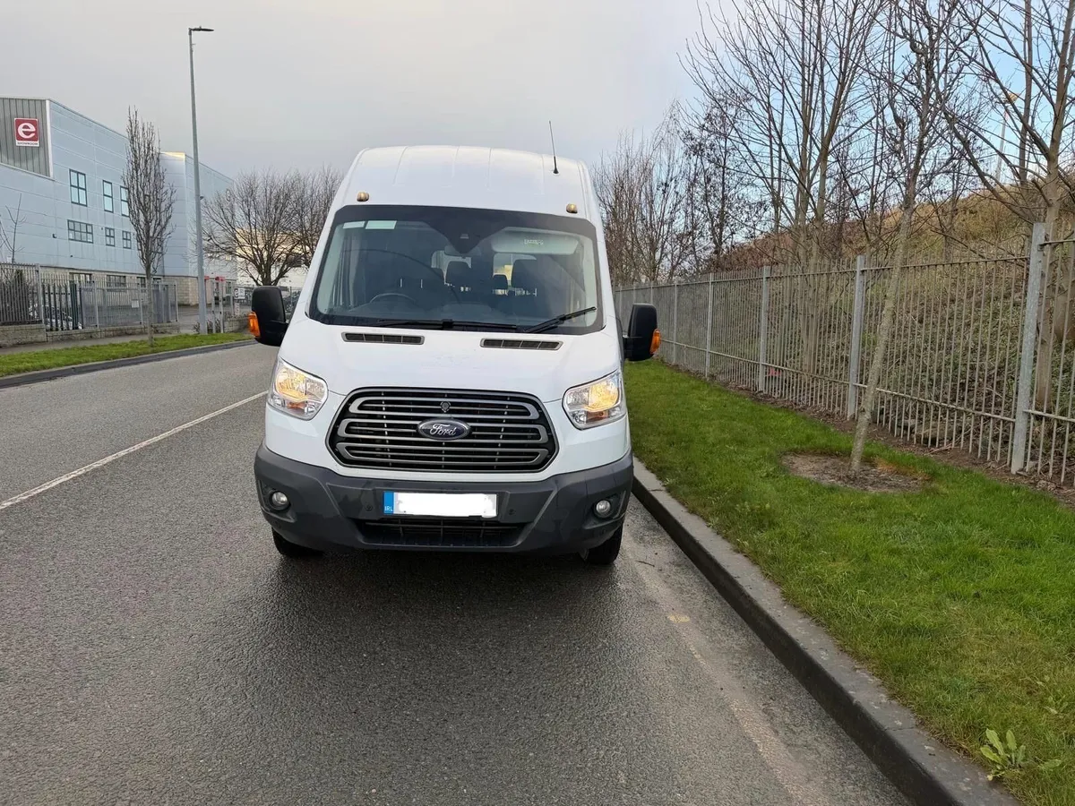 2017 Ford transit 16 seater 1 owner immaculate - Image 3