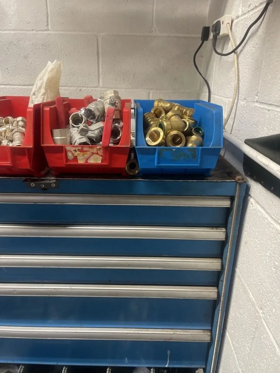 plumbing fitting - Image 2