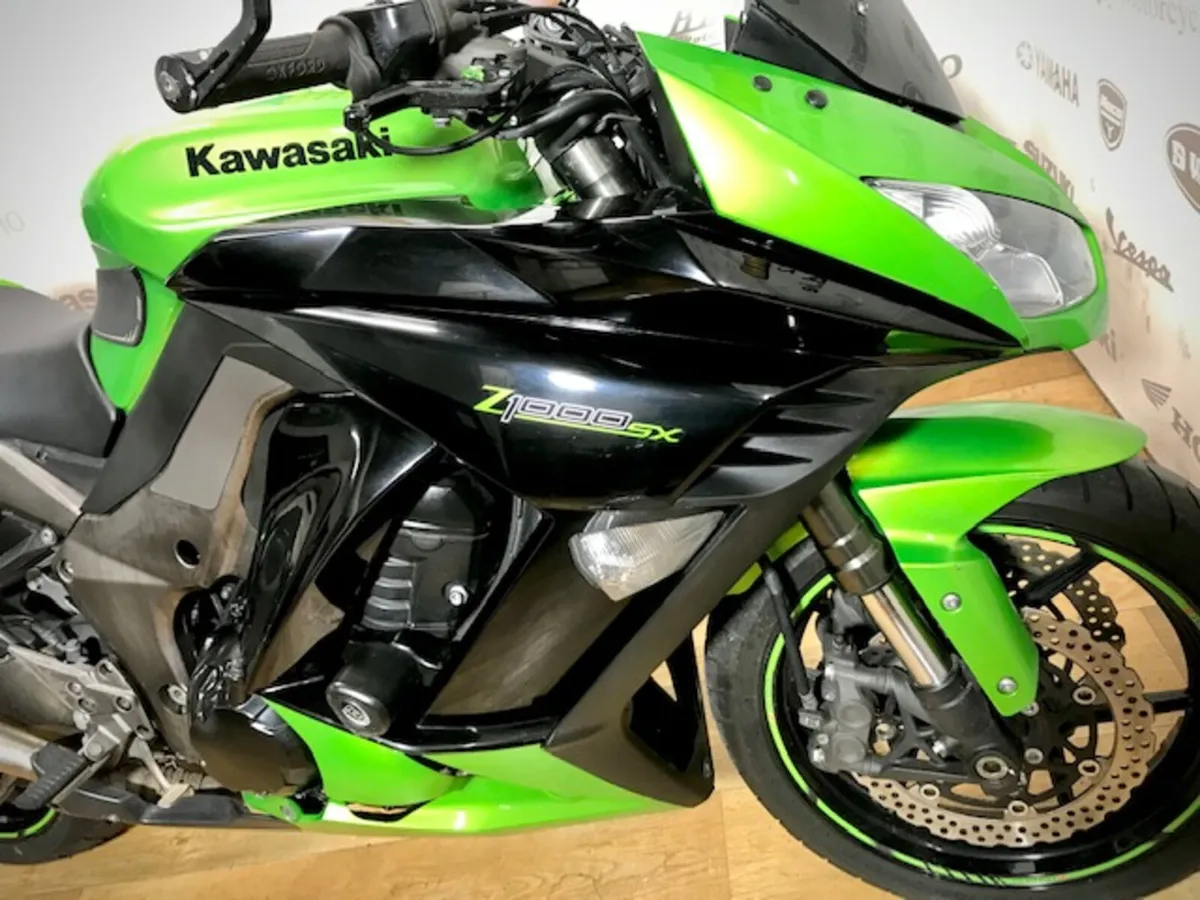 PRE-OWNED Kawasaki Z1000SX 2012 - Image 4