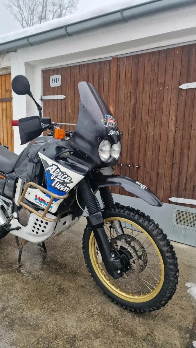 Honda XRV750 Africatwin RD04 - Image 3