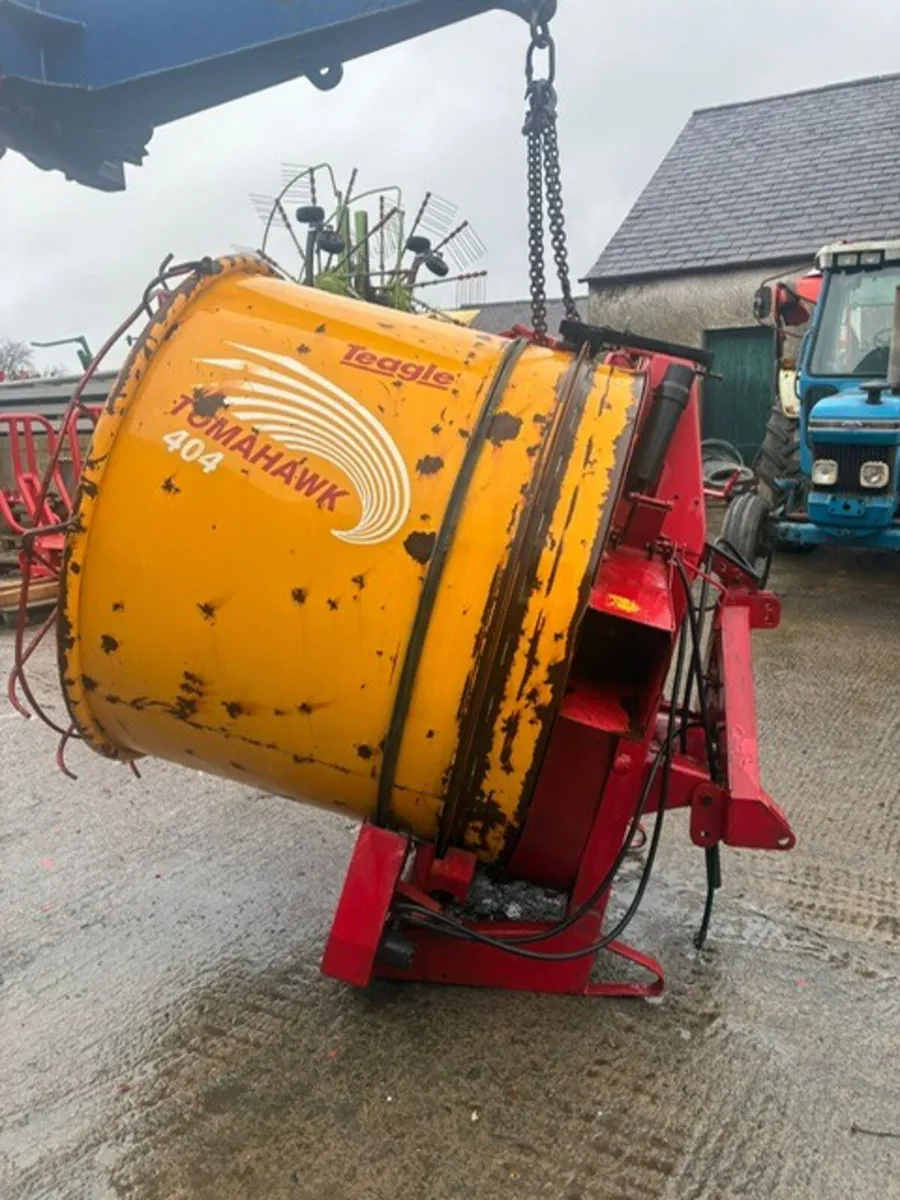 TEAGLE TOMAHAWK 404 C/W GIRAFFE SPOUT - Image 1