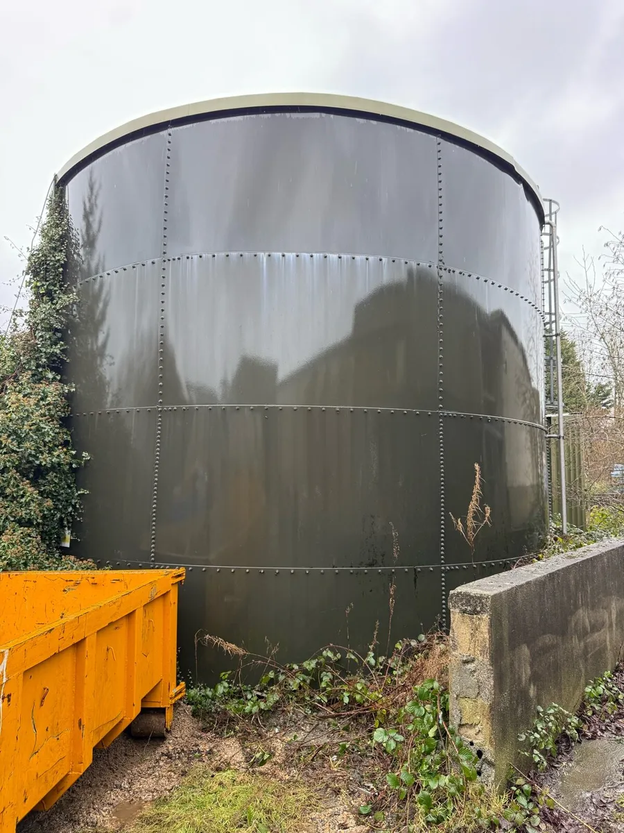 Water tank - Image 2
