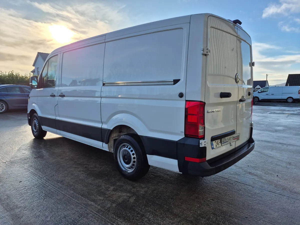 241 VW CRAFTER 2.0 TDI 140 BHP SWB - Image 4