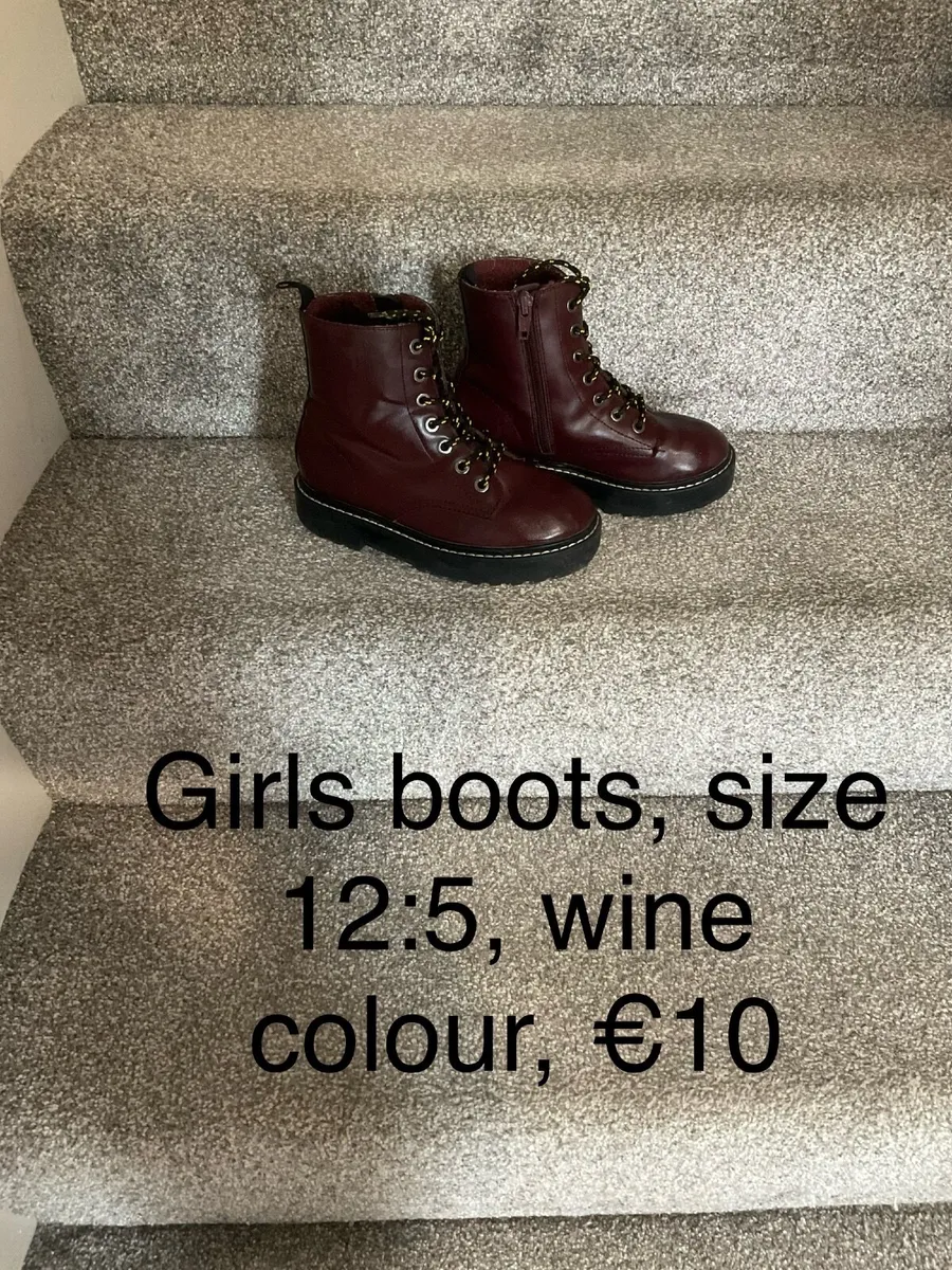 Girls boots, size 12:5, great condition - Image 1