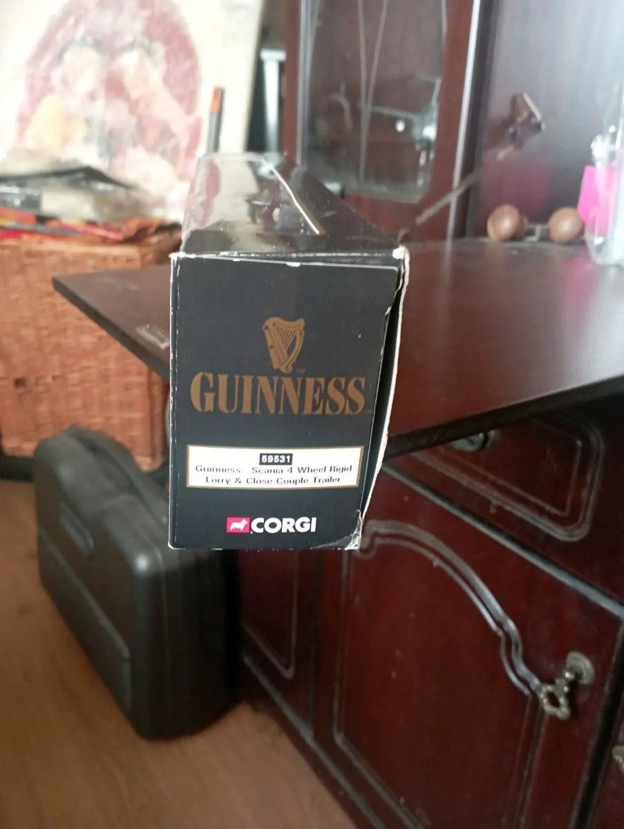 CORGI GUINNESS ERF CURTAINSIDE HGV  DIECAST MODLE - Image 2