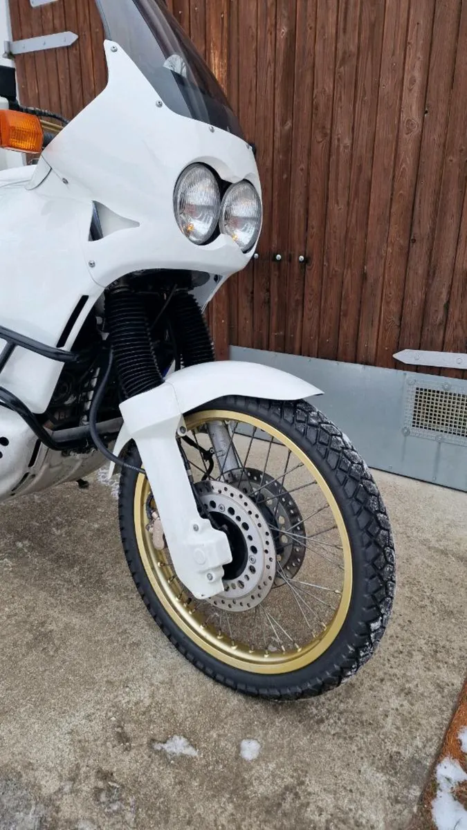 Honda XRV750 Africatwin RD04 - Image 2