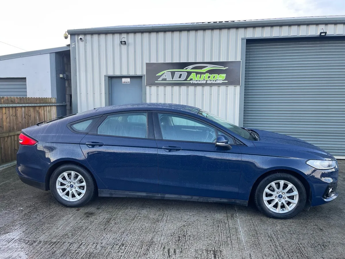 Ford mondeo AUTOMATIC 2019 - Image 3
