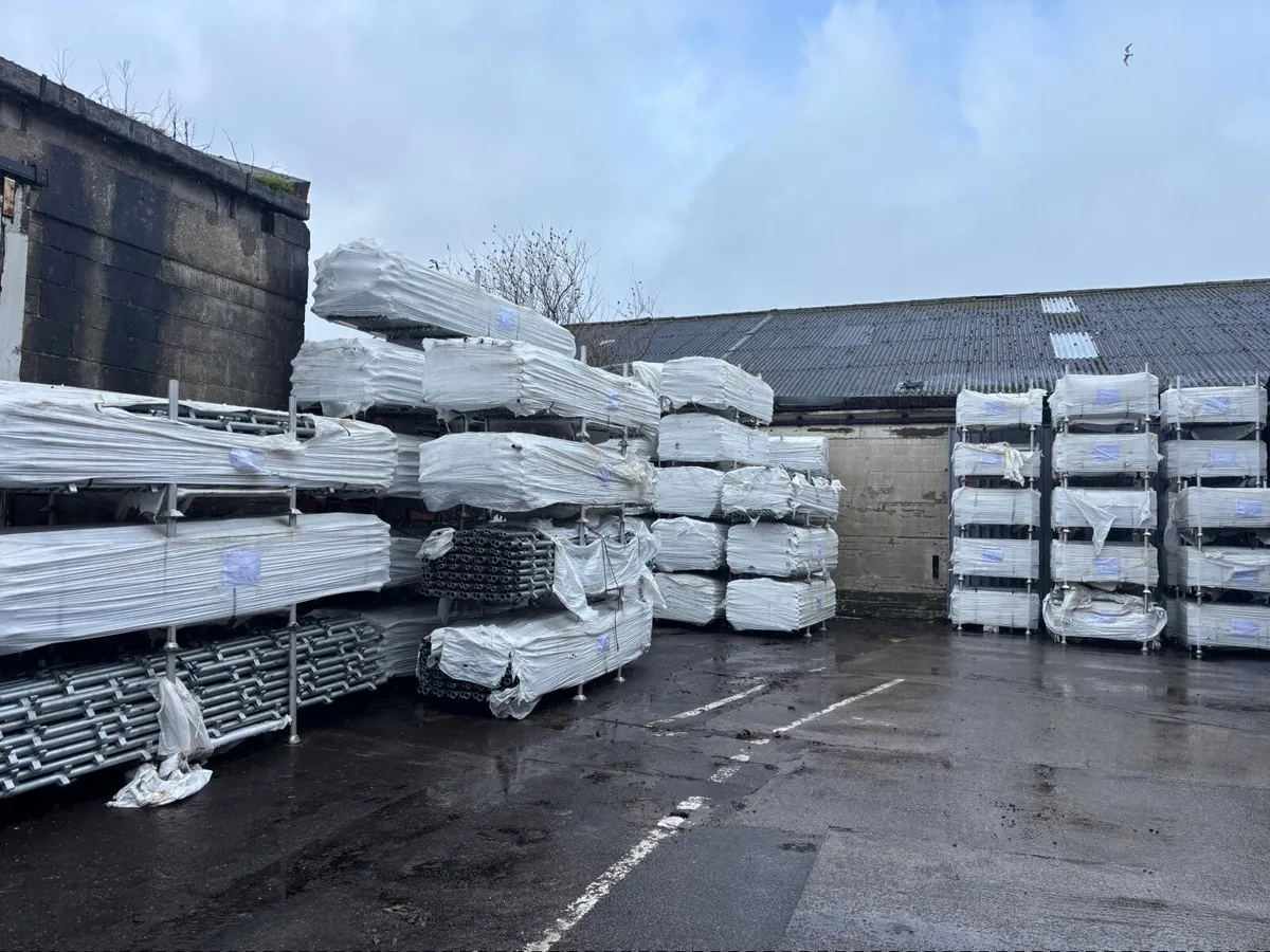 Galvanised Kwik Stage