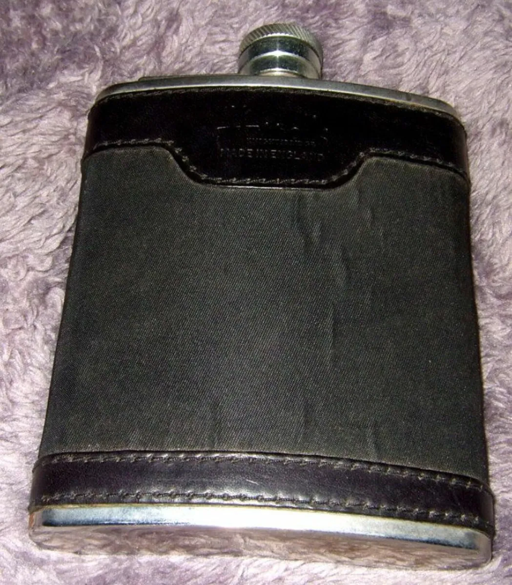 Vintage Harrods Hip Flask - Image 4