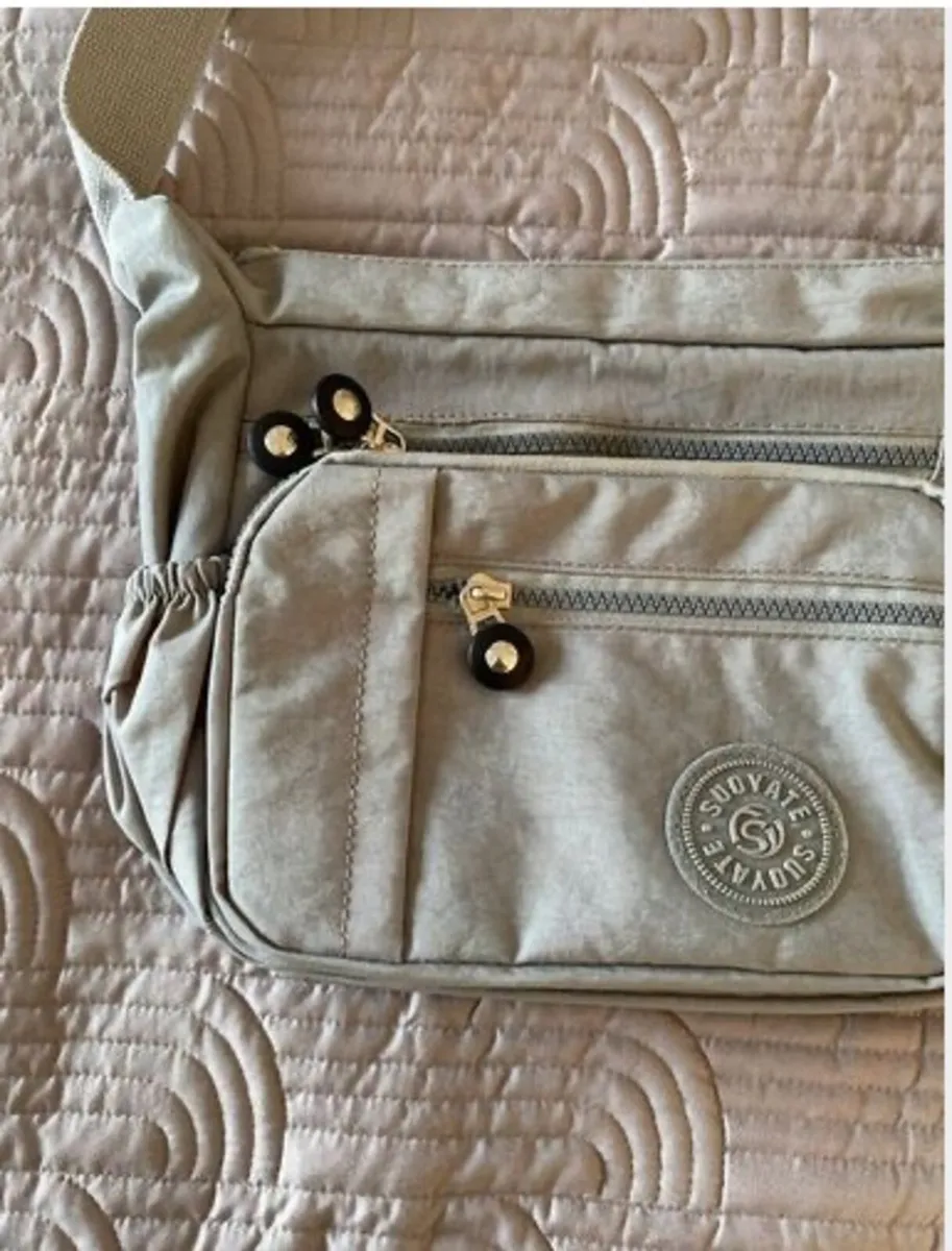 BNWT Grey Satchel Bag - Image 4