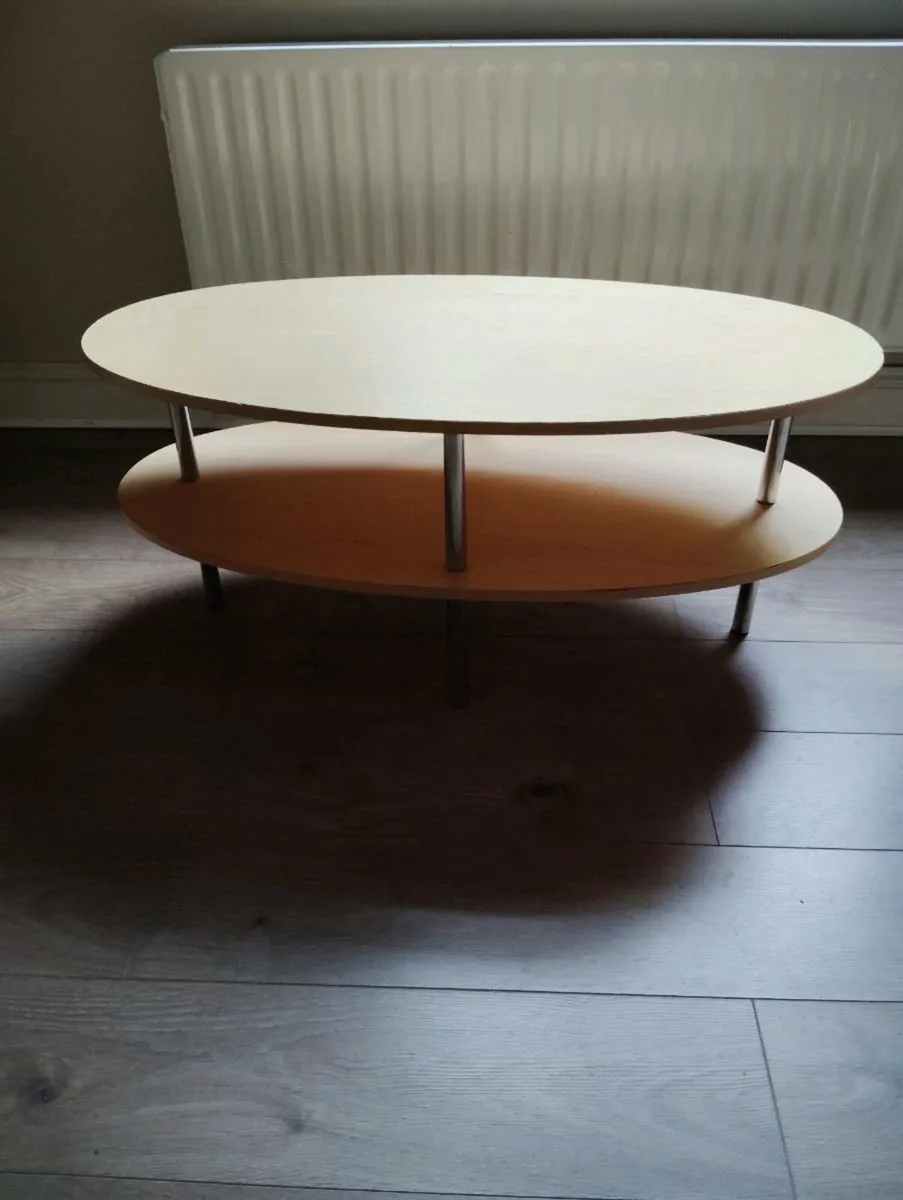 Coffee Table. - Image 1
