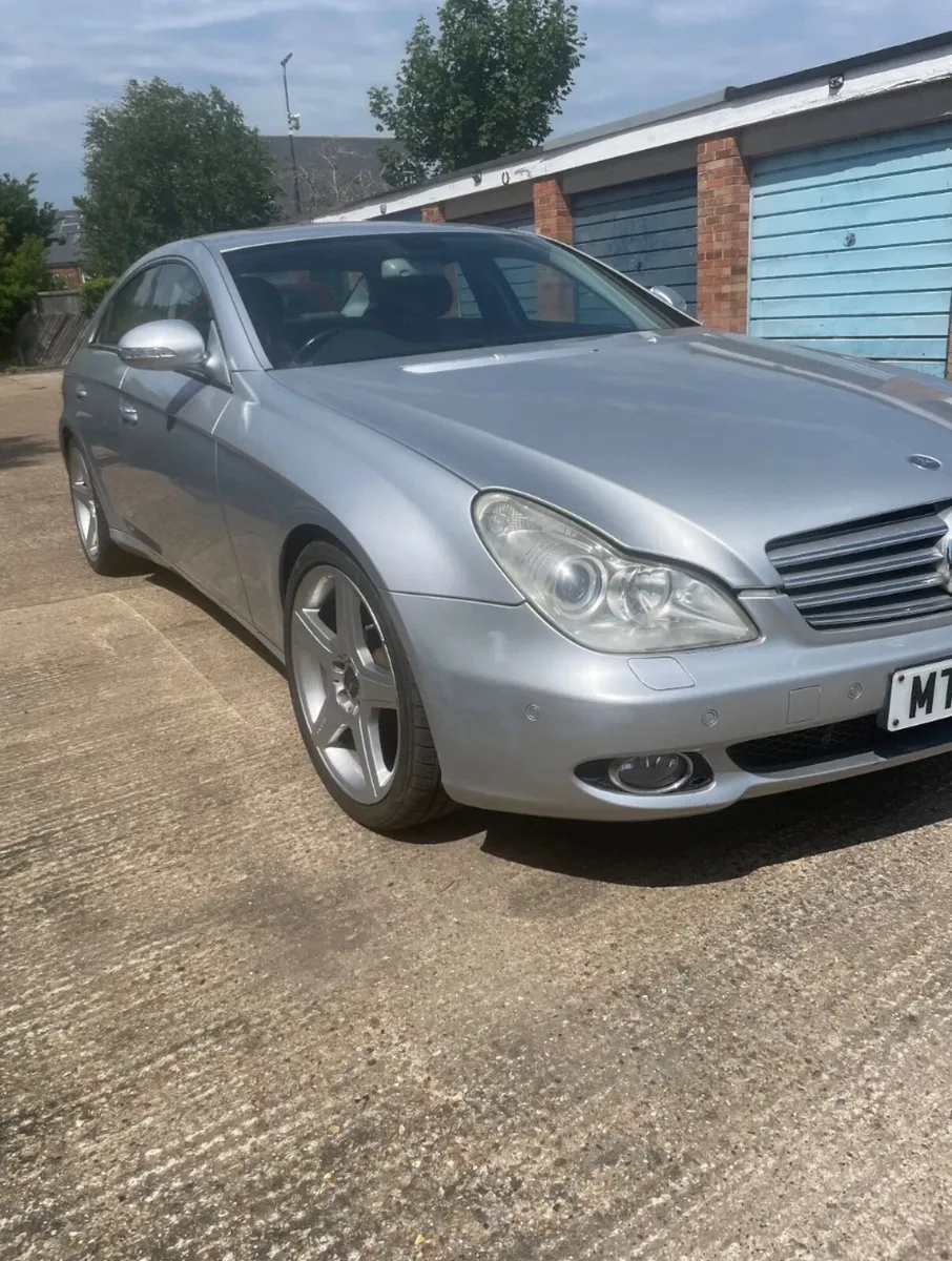 Mercedes CLS500 - Image 4