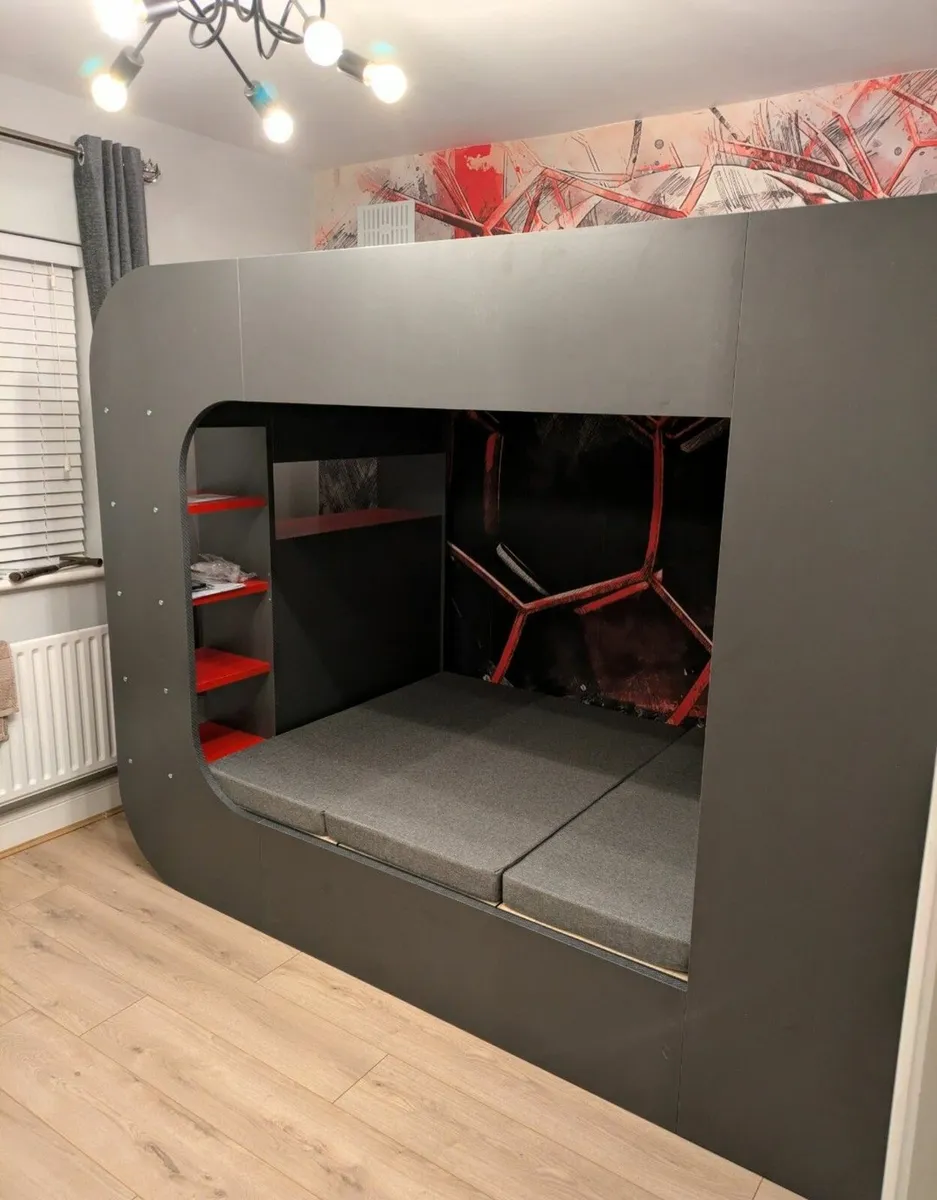 Gaming bed with desk - Image 1