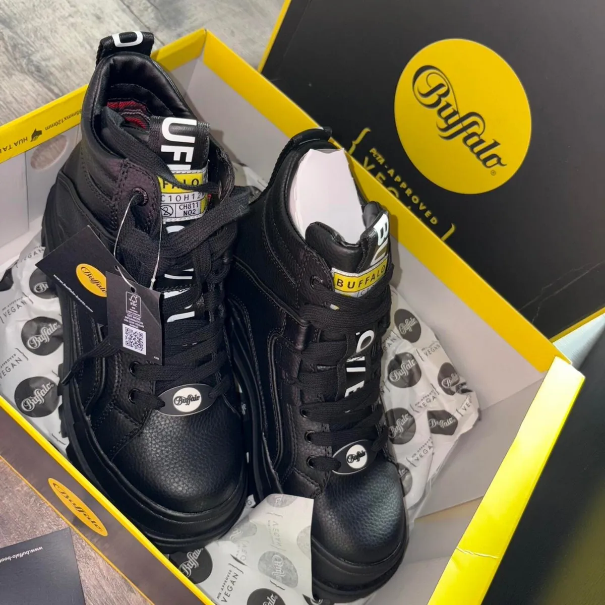 Buffalo London ASPHA NC MID Vegan Boots  Black 5/3 - Image 1