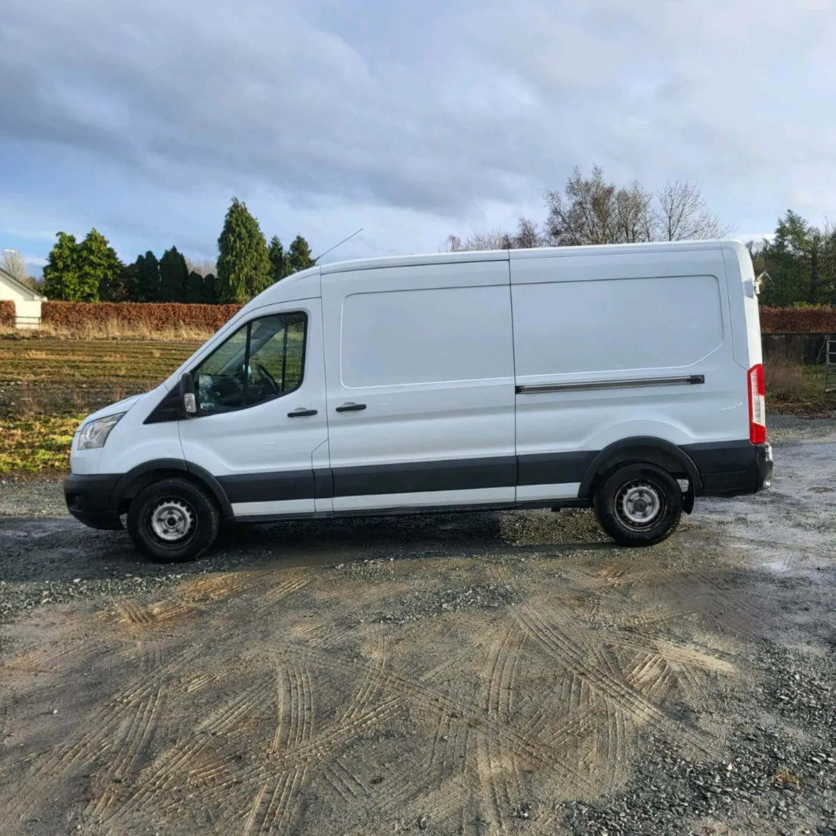 2015 Ford transit - Image 2