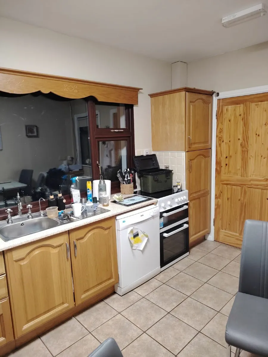 Kitchen For Sale. - Image 1