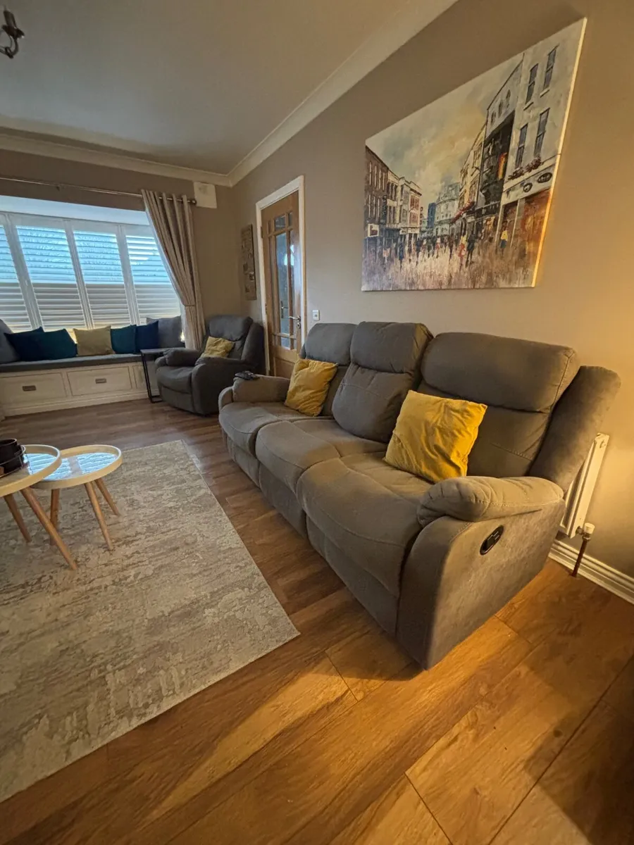 Suite of furniture 3 +1+1 recliners - Image 2