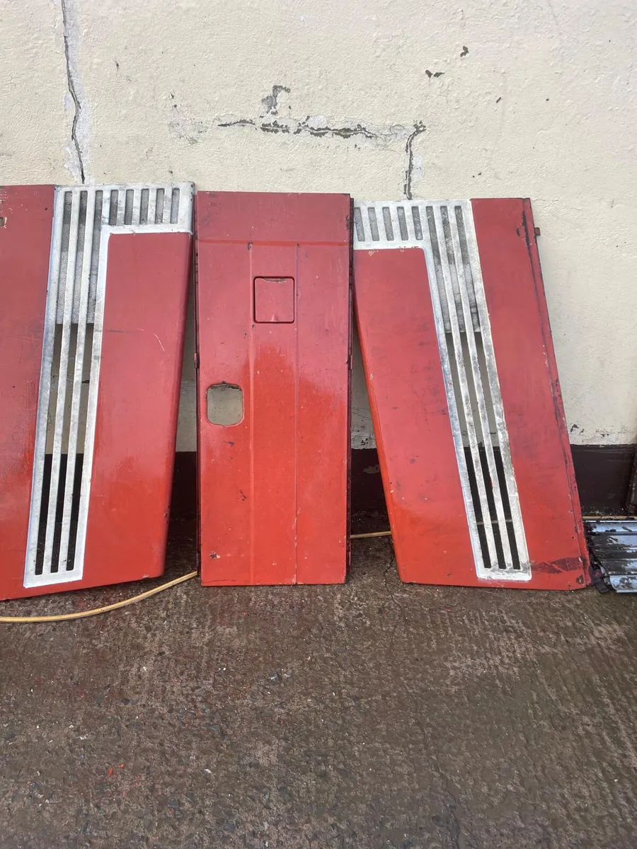 European FIAT 980 DT Panels - Image 1