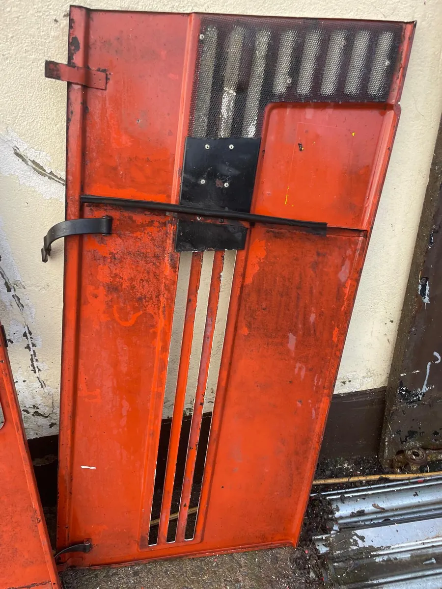 European FIAT 980 DT Panels - Image 3