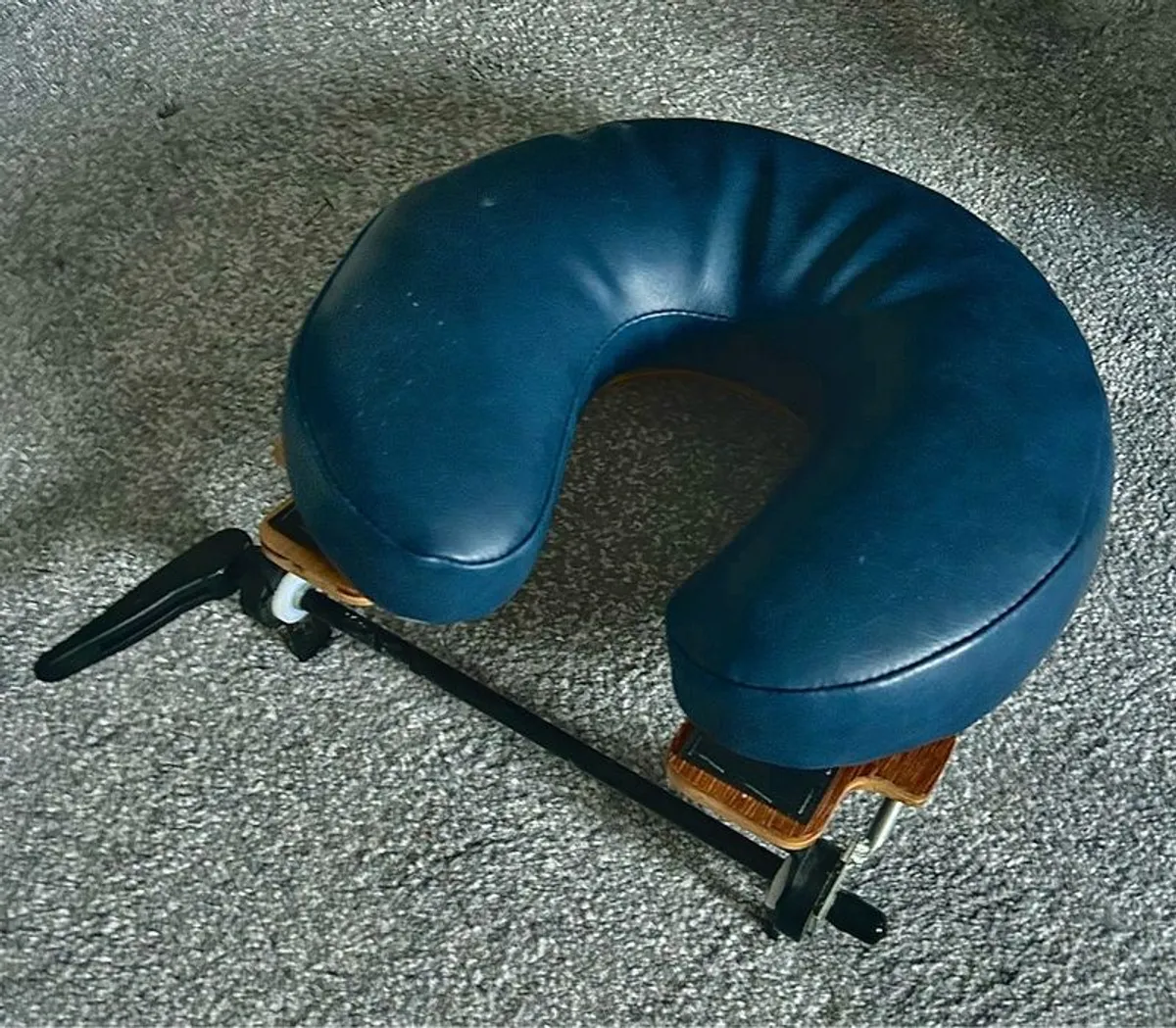 Massage Table - Image 4