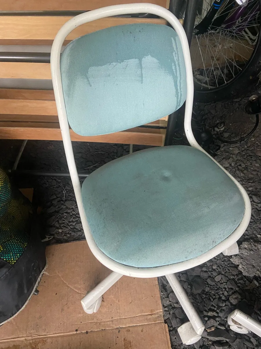 desk chairs for child - pink/black/blue - Image 4