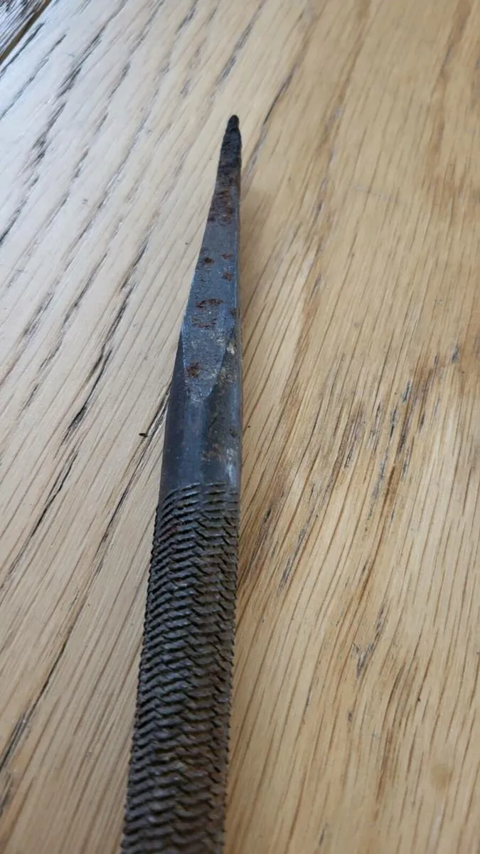 Pointy file, circa 18inches long. - Image 1