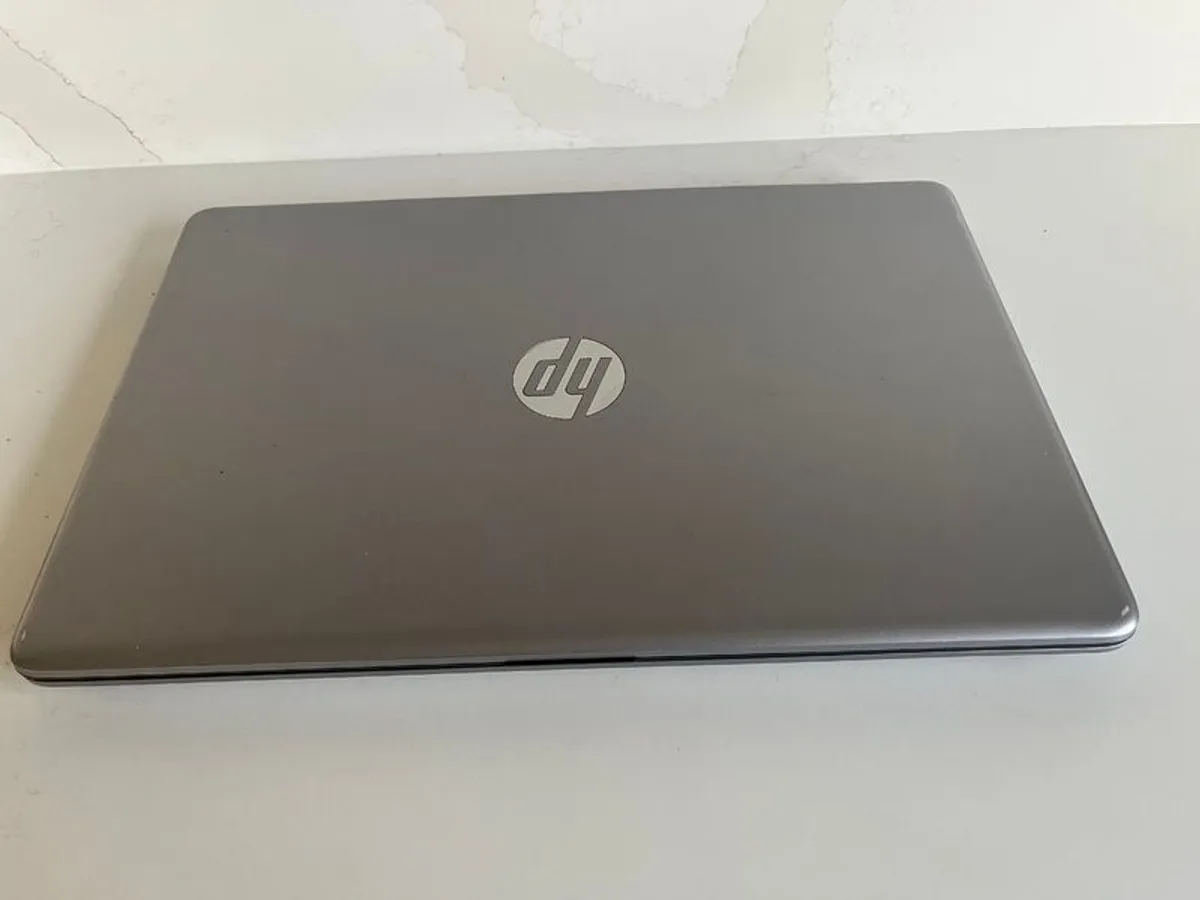 Hewlett Packard 250 i7 Laptop - Image 3