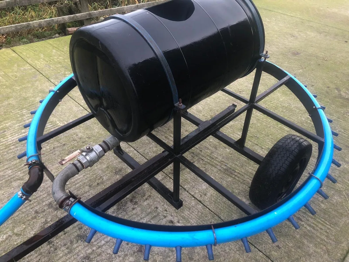 42 Teat Mobile Calf Feeder For Sale - Image 2