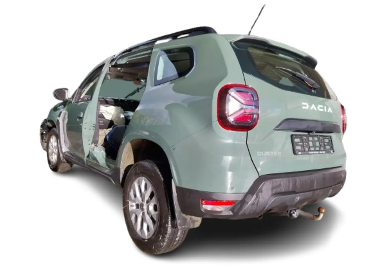 2023 DACIA DUSTER For Breaking/Dismantling - Image 4