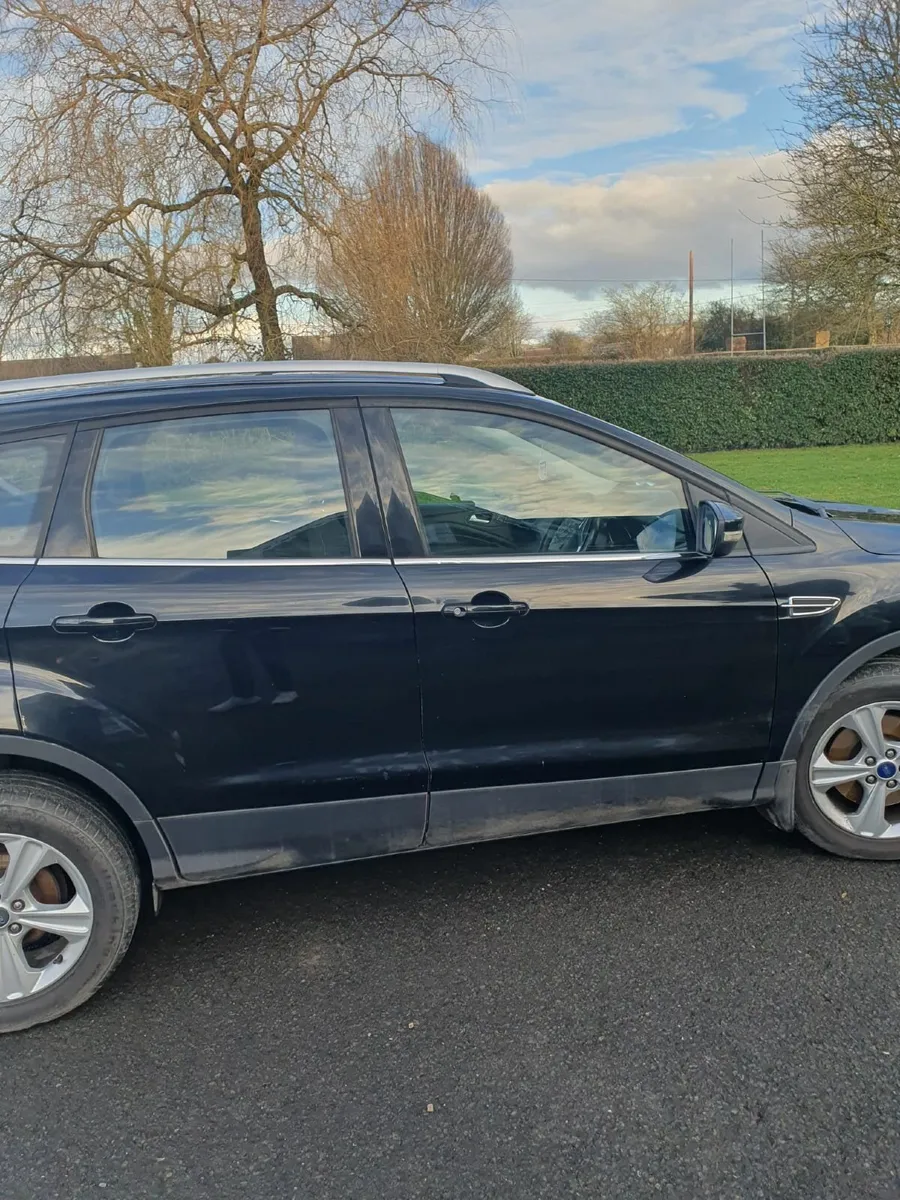 Ford Kuga 2015 - Image 2