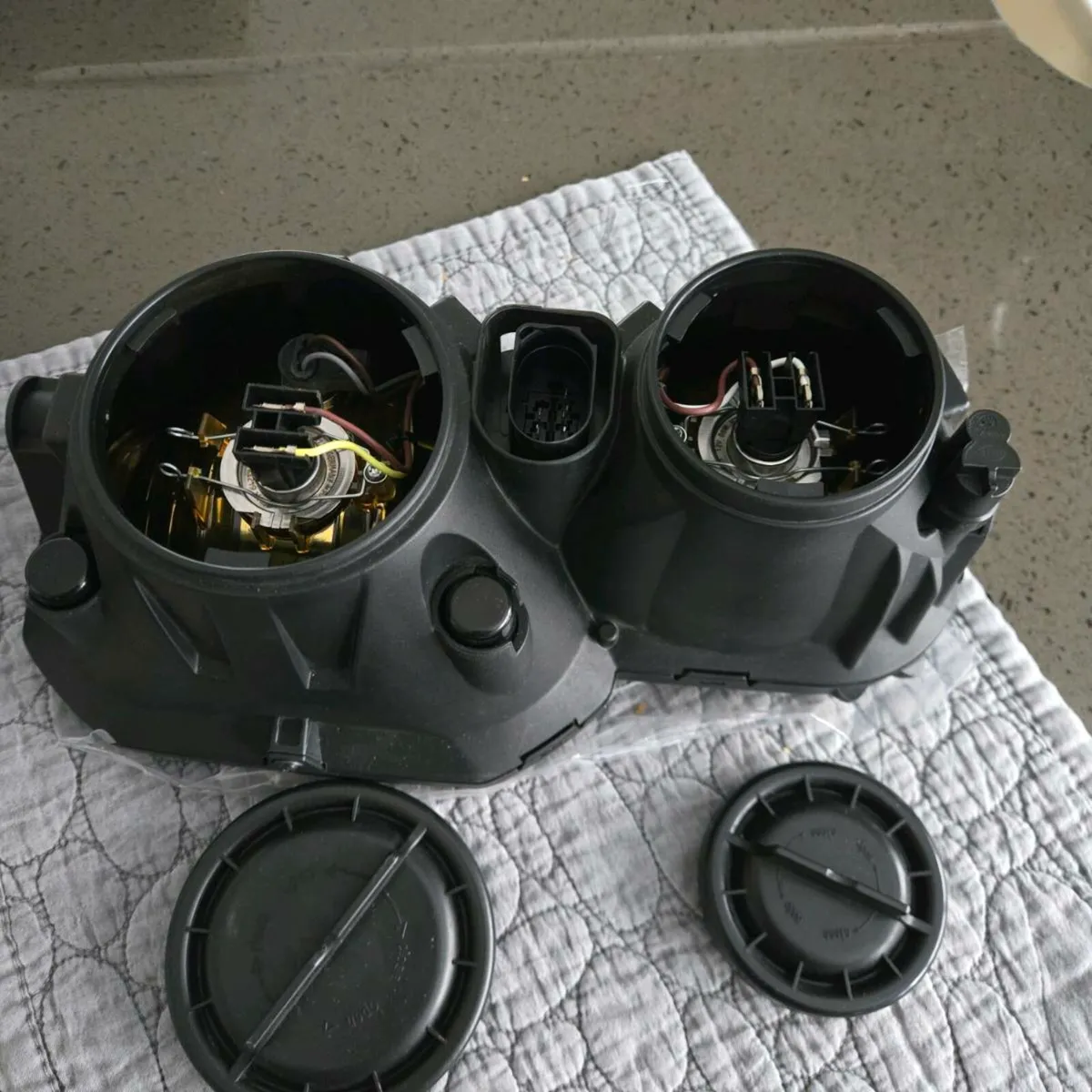 BMW F800 headlight - Image 4