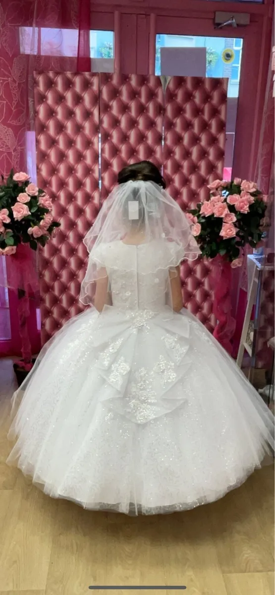 Communion dress - Image 2