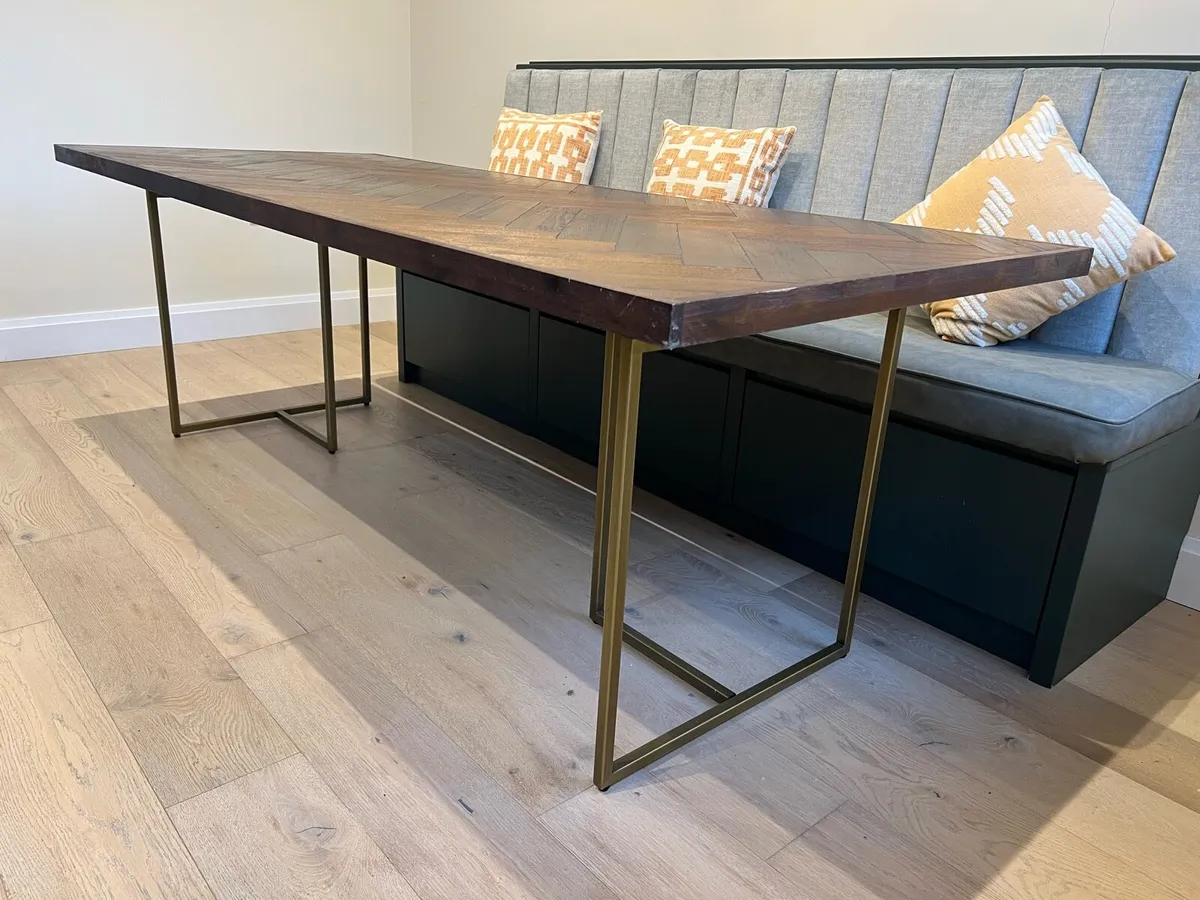 Dining table - Image 3