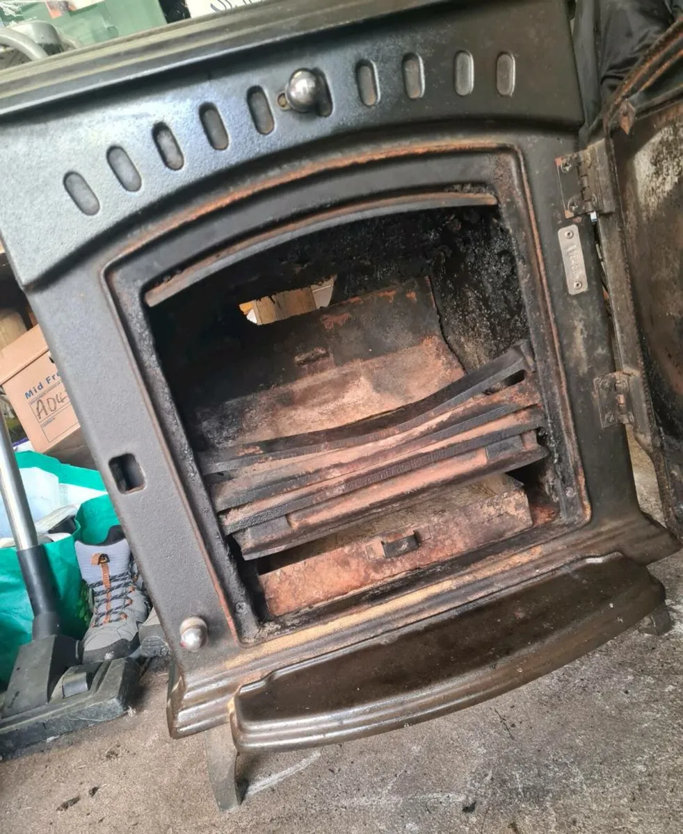 Stanley Oisin solid fuel stove(back boiler) - Image 4
