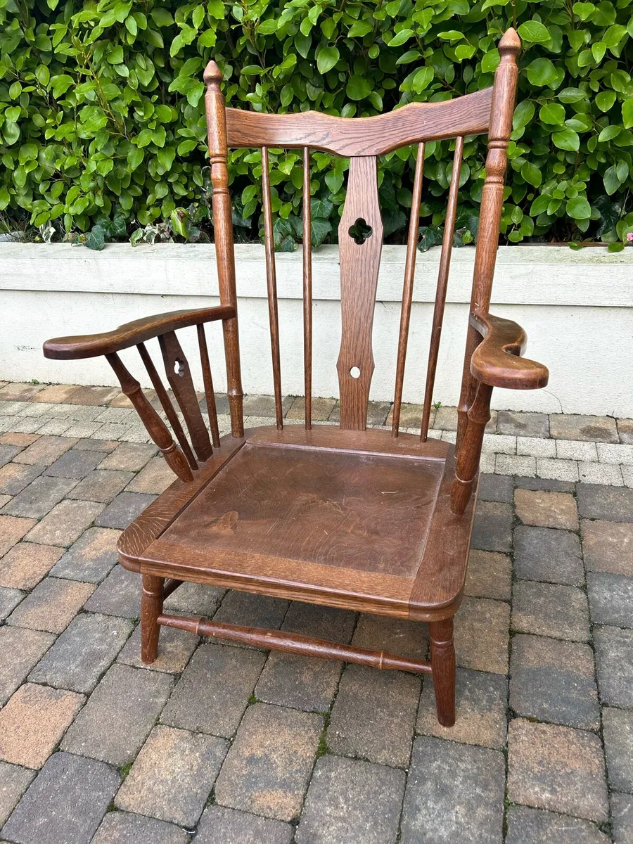 Antique oak gothic lounge chair - Image 3