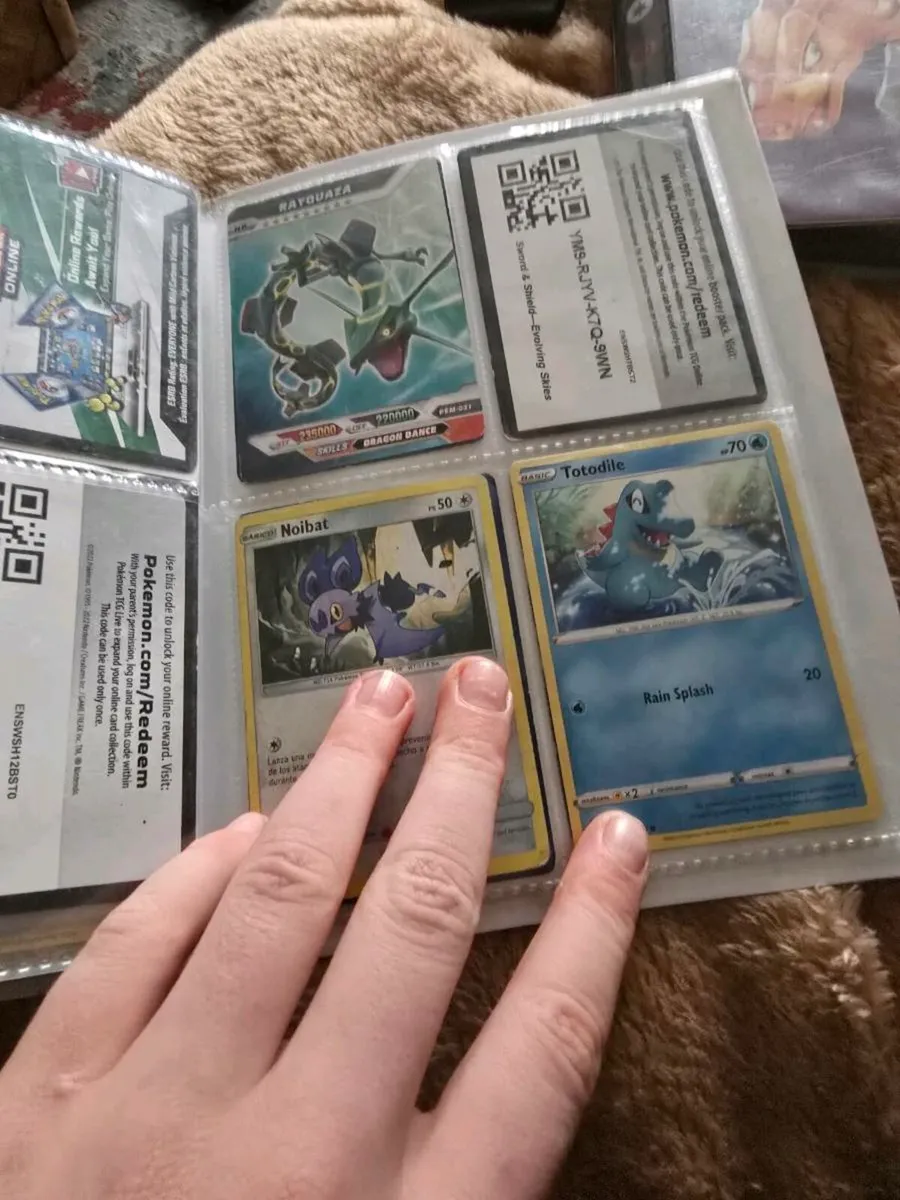 basic pokemon cards  has some rare realy good card - Image 4