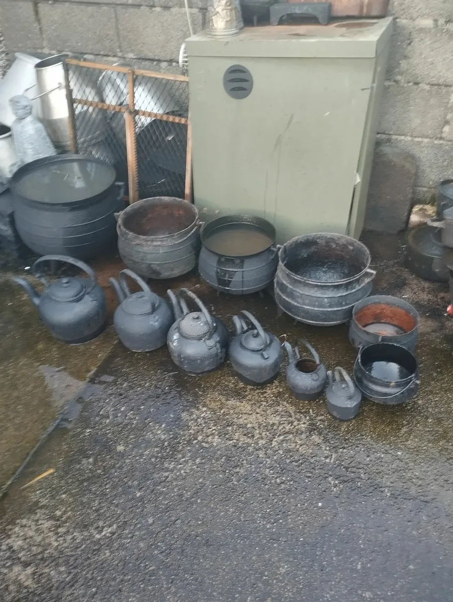 cast iron pots skillets / kettle/ fire crane/ - Image 1