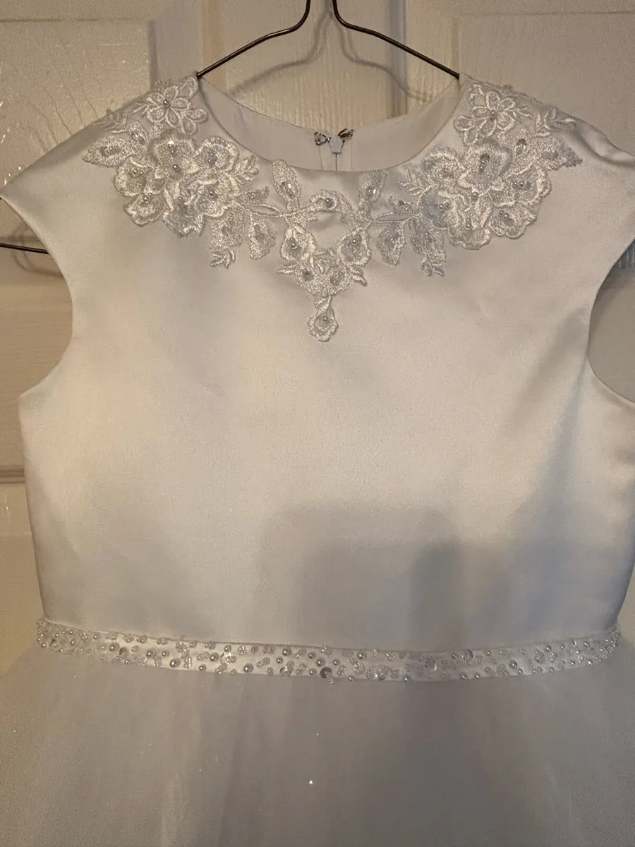 Communion dress - Image 3