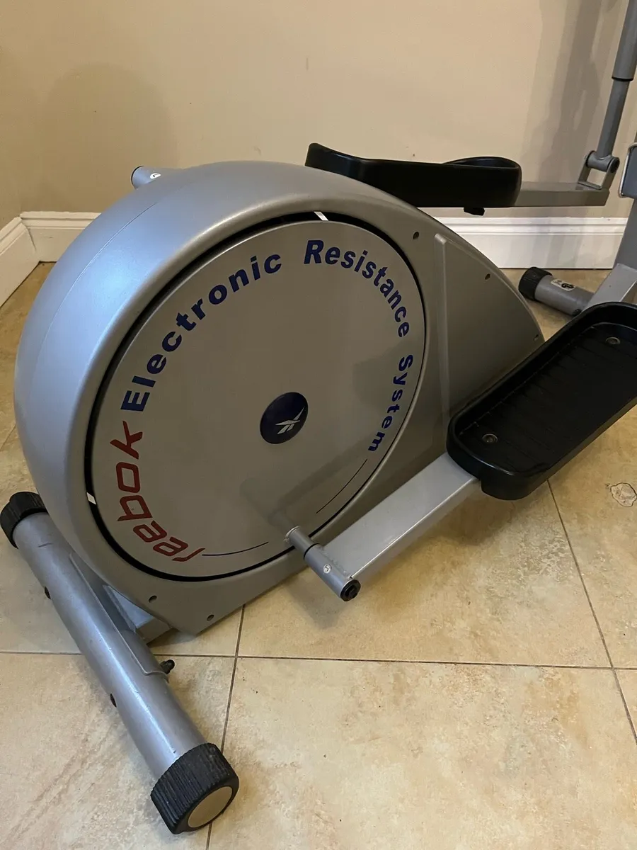 Reebok electronic systems cross trainer elliptical - Image 3
