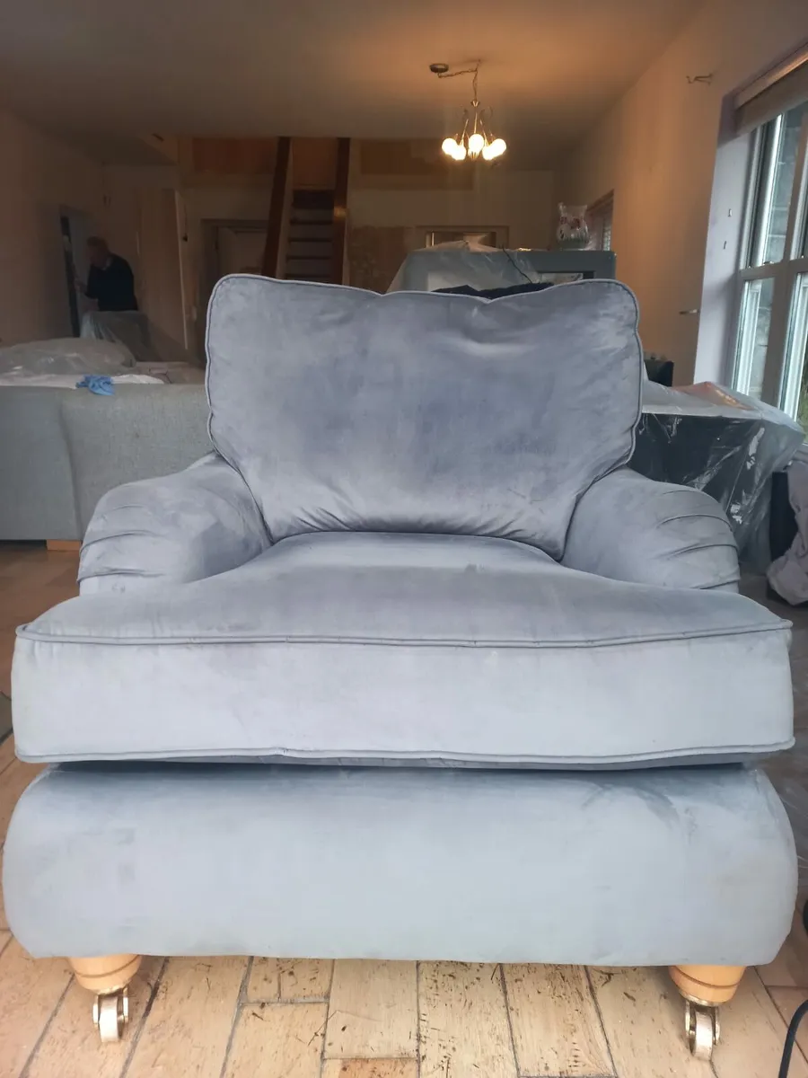 Seude Arm Chair - Image 2