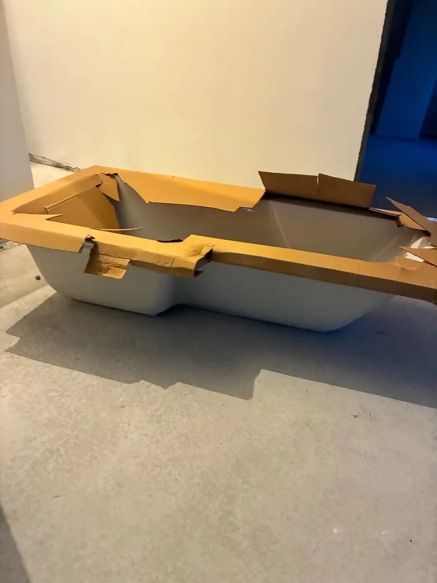 L Shaped Bath (LHS) - Image 1