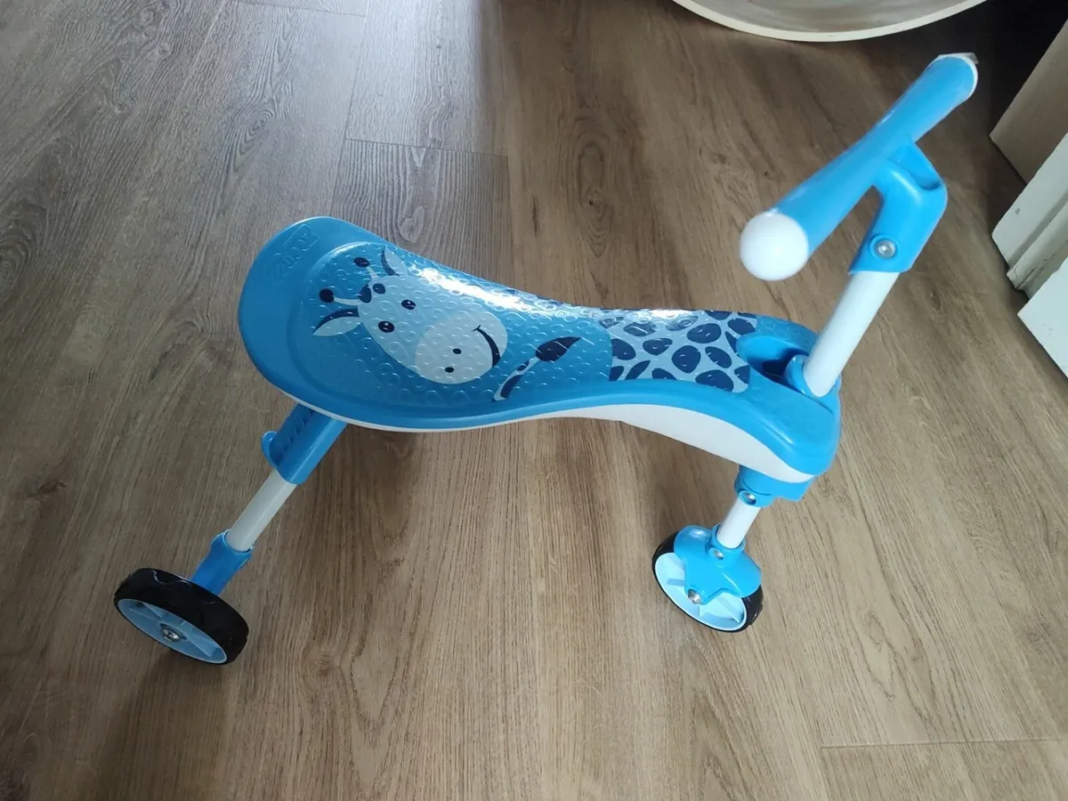 Scooter, Zoomie for toddler and kids - Image 1