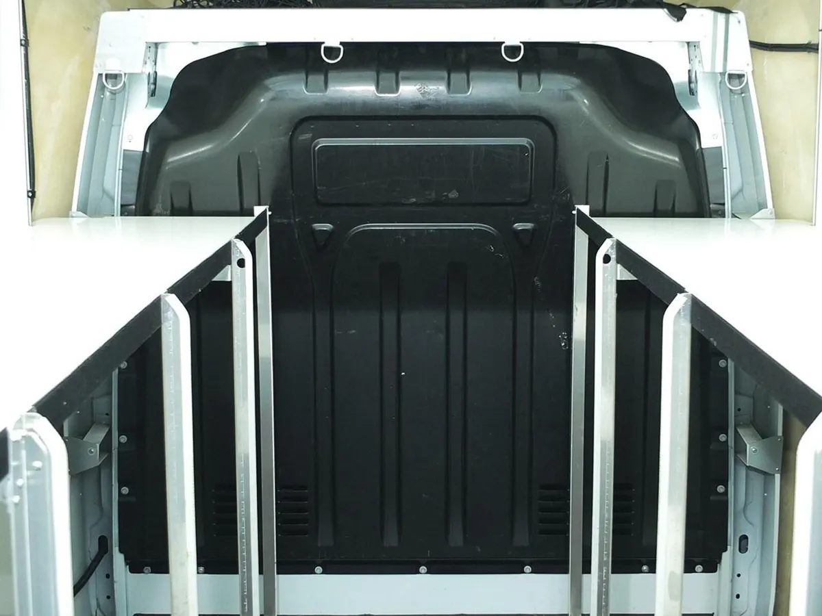 2023 Renault Master Low Loader Van - Image 2