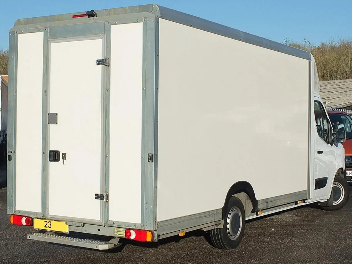 2023 Renault Master Low Loader Van - Image 1