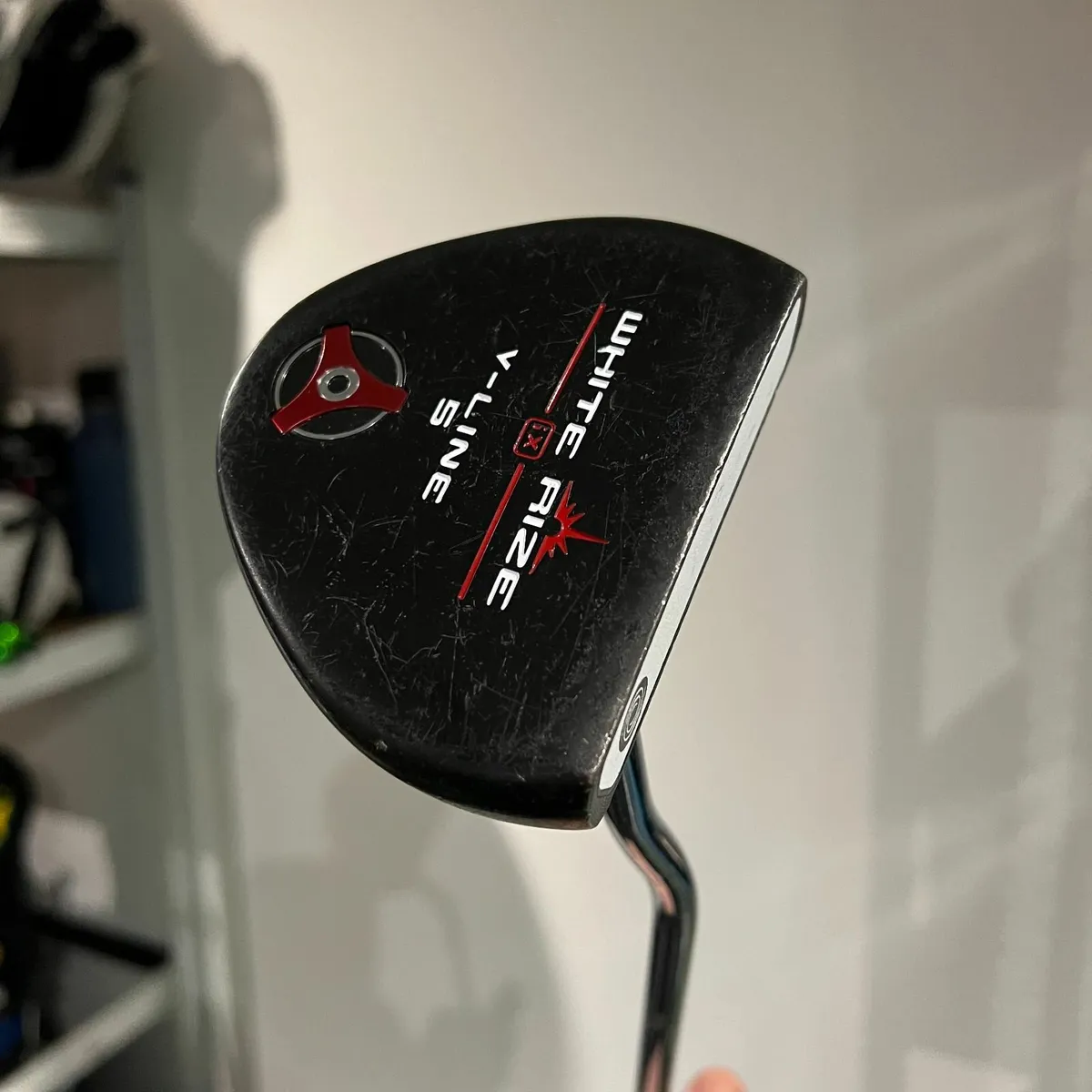 ODYSSEY V Line Putter White Rize IX - Image 1